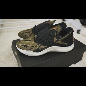 jordan relentless camo